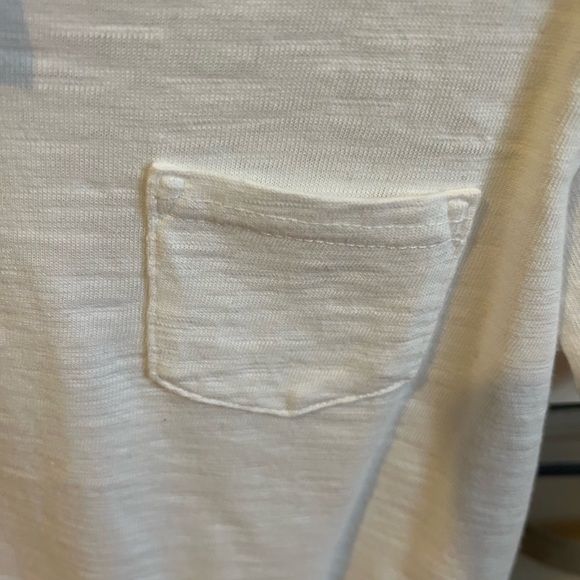 Janie and Hack whit pocket T-shirt - Picture 2 of 5